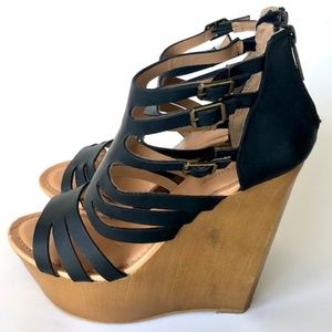 Dollhouse Black Wedge Platform Sandal- Global